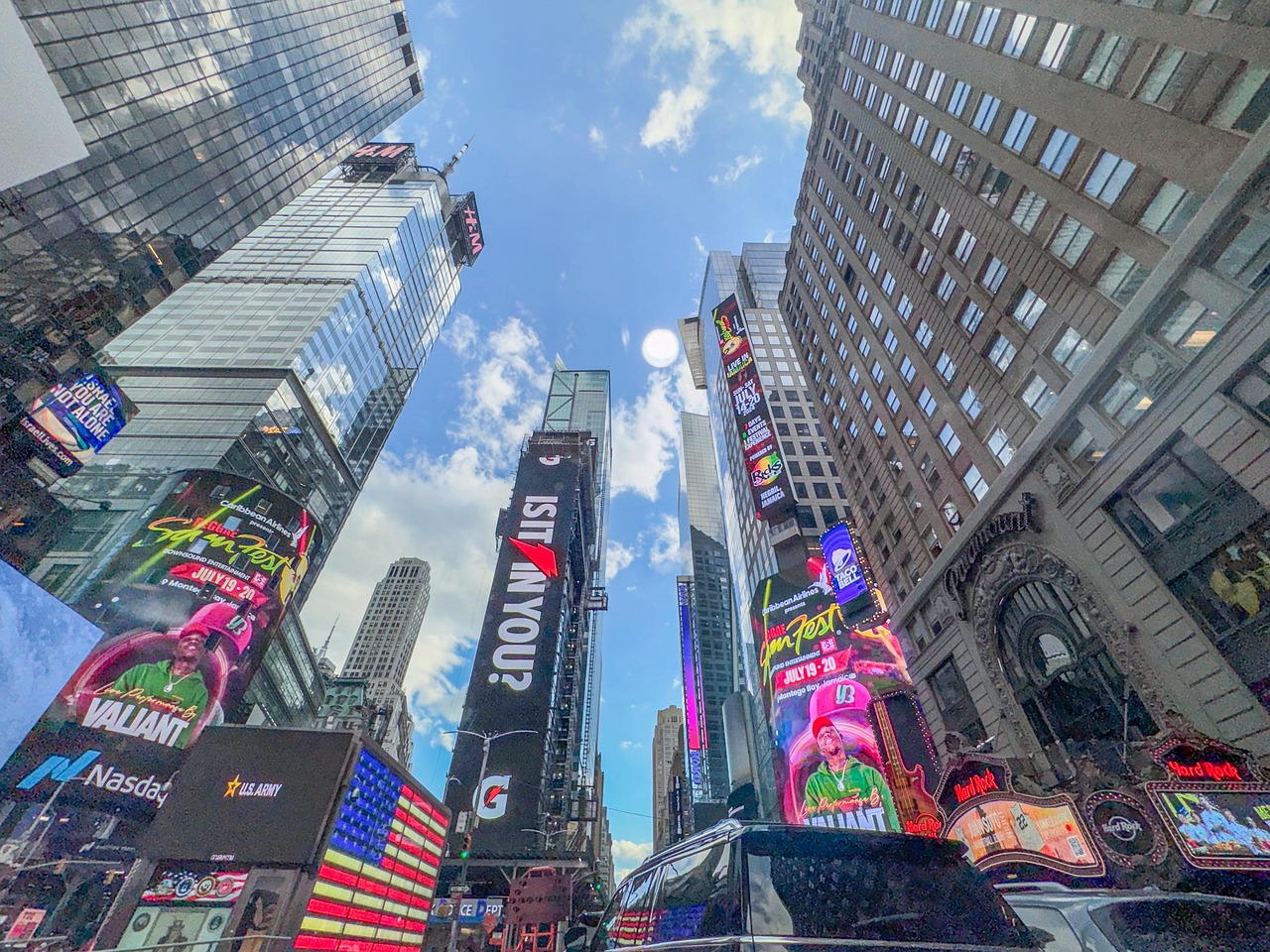 “Fact vs. Fiction: Understanding Fake News and Its Influence on Society”